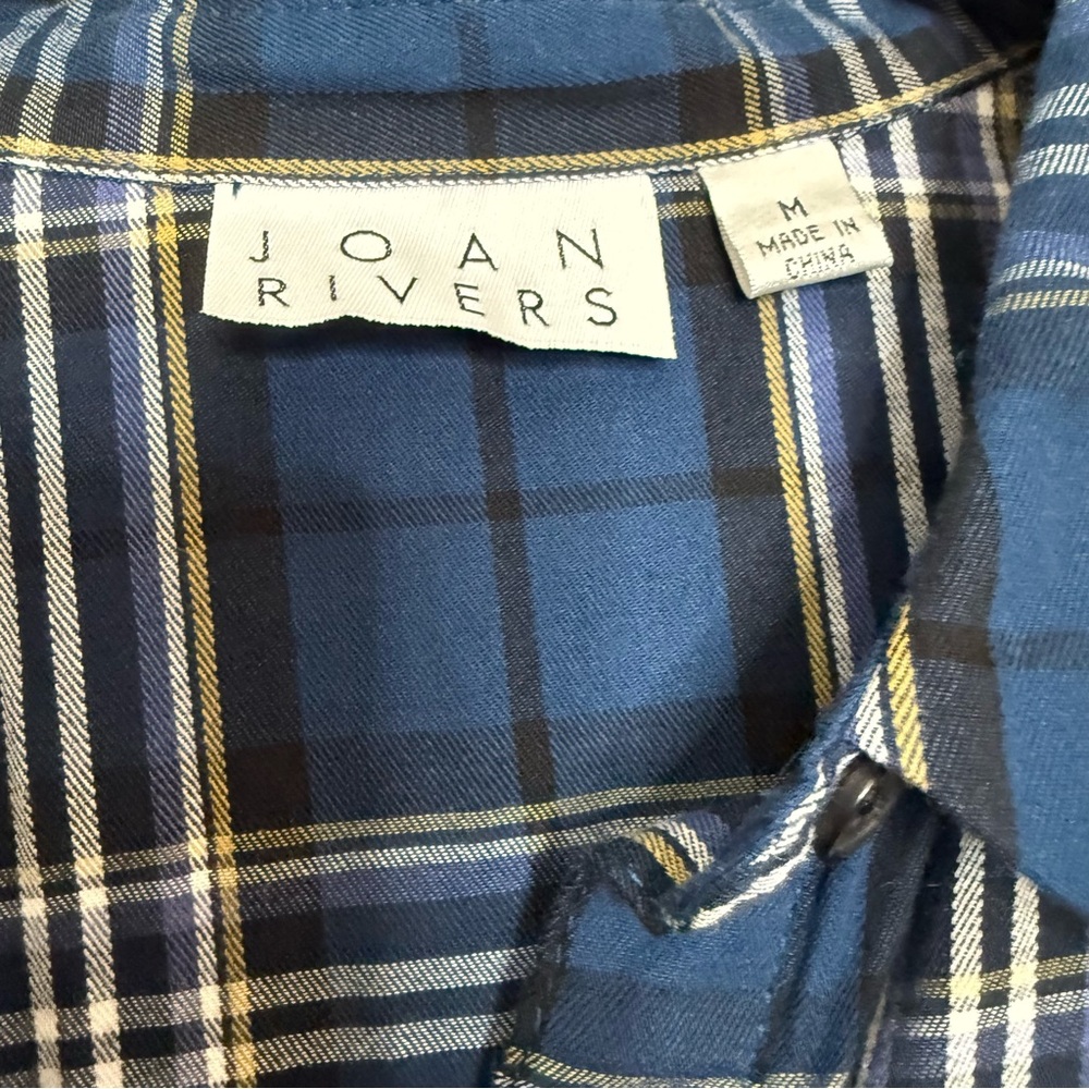 Joan River’s  Plaid Women's Top Size Medium - Picture 4 of 8